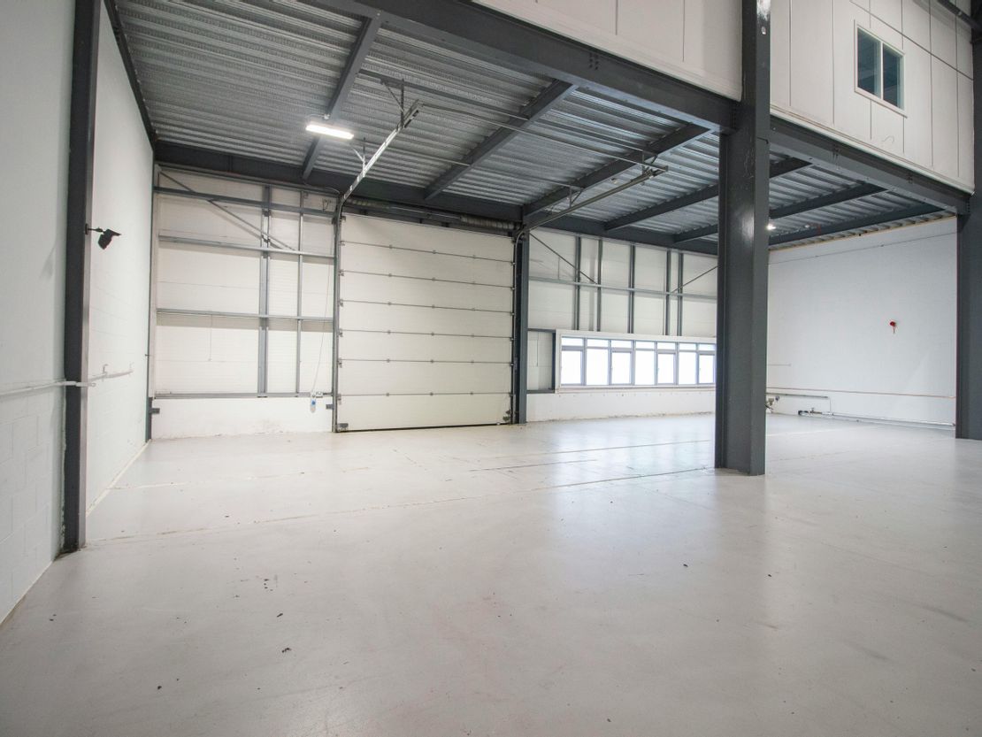 Unit 1 Slough Interchange Industrial Estate, Whittenham Close, Slough, SL2 5EP
