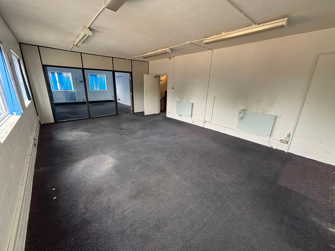 Unit 3 Second Avenue, Southampton, Hampshire, SO15 0LP