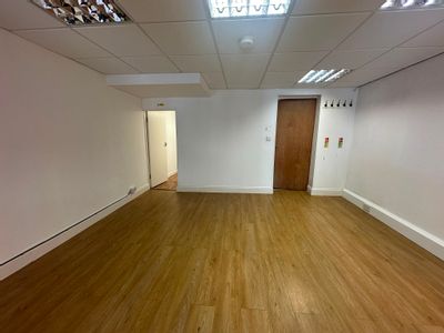 Property Image for 17 High Street, Eastleigh, Hampshire, SO50 5LF