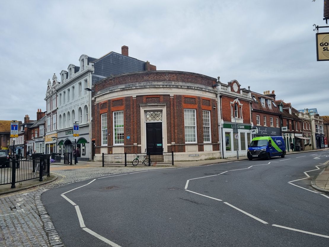 2 West Street & 3 North Street, Havant, Hampshire, PO9 1PE