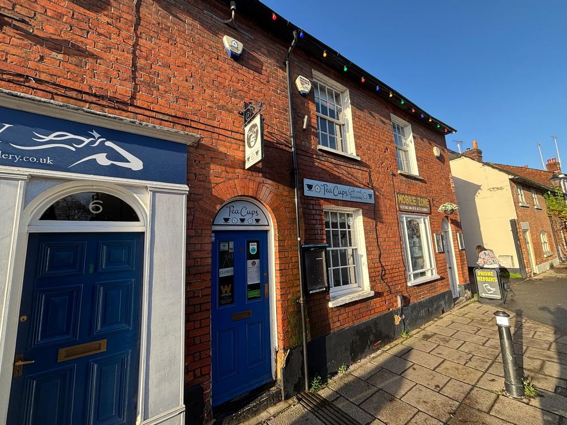 8 Latimer Street, Romsey, Hampshire, SO51 8DG