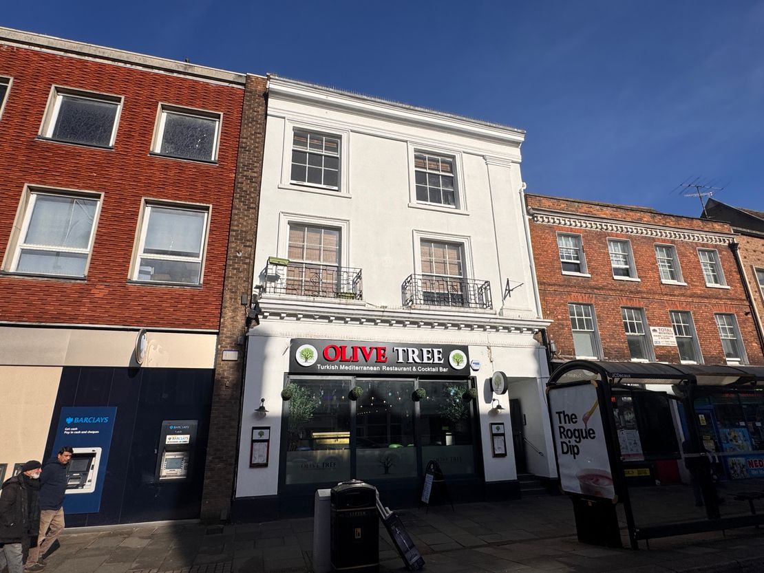 17 High Street High Wycombe Buckinghamshire HP11 2BE