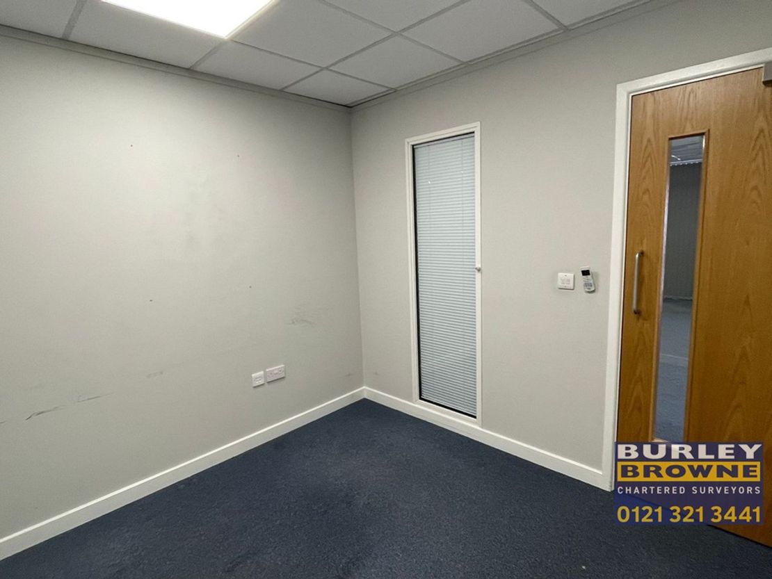 5 Aldergate, Tamworth, Staffordshire, B79 7DJ