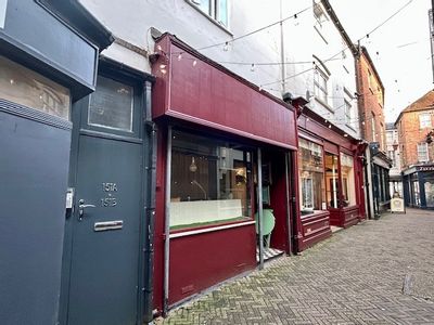 Property Image for 150-151 & 1 The Arcade Bartholomew Street, Newbury, Berkshire, RG14 5HB