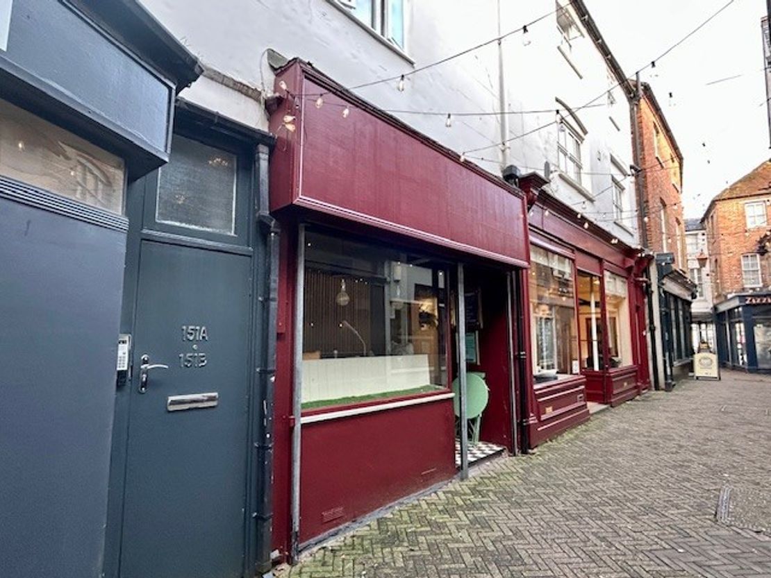 150-151 & 1 The Arcade Bartholomew Street, Newbury, Berkshire, RG14 5HB
