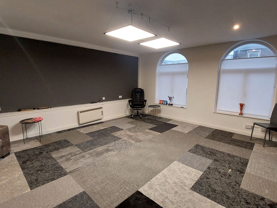 136 High Street, Lochee, Dundee, DD2 3BZ