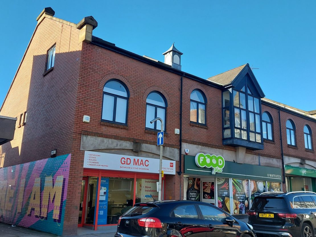 136 High Street, Lochee, Dundee, DD2 3BZ