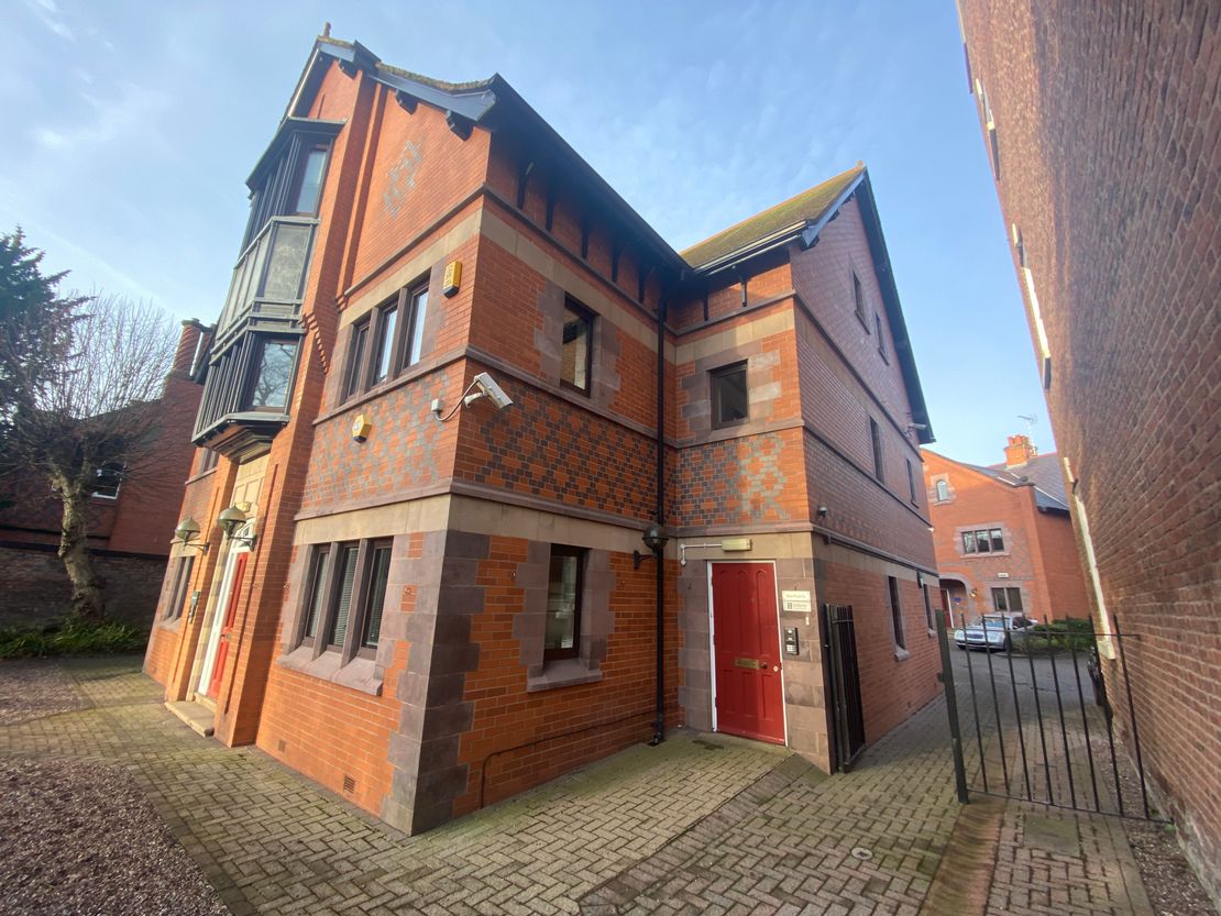 2 Vicars Lane, St. Johns Court, Chester, Cheshire, CH1 1QE
