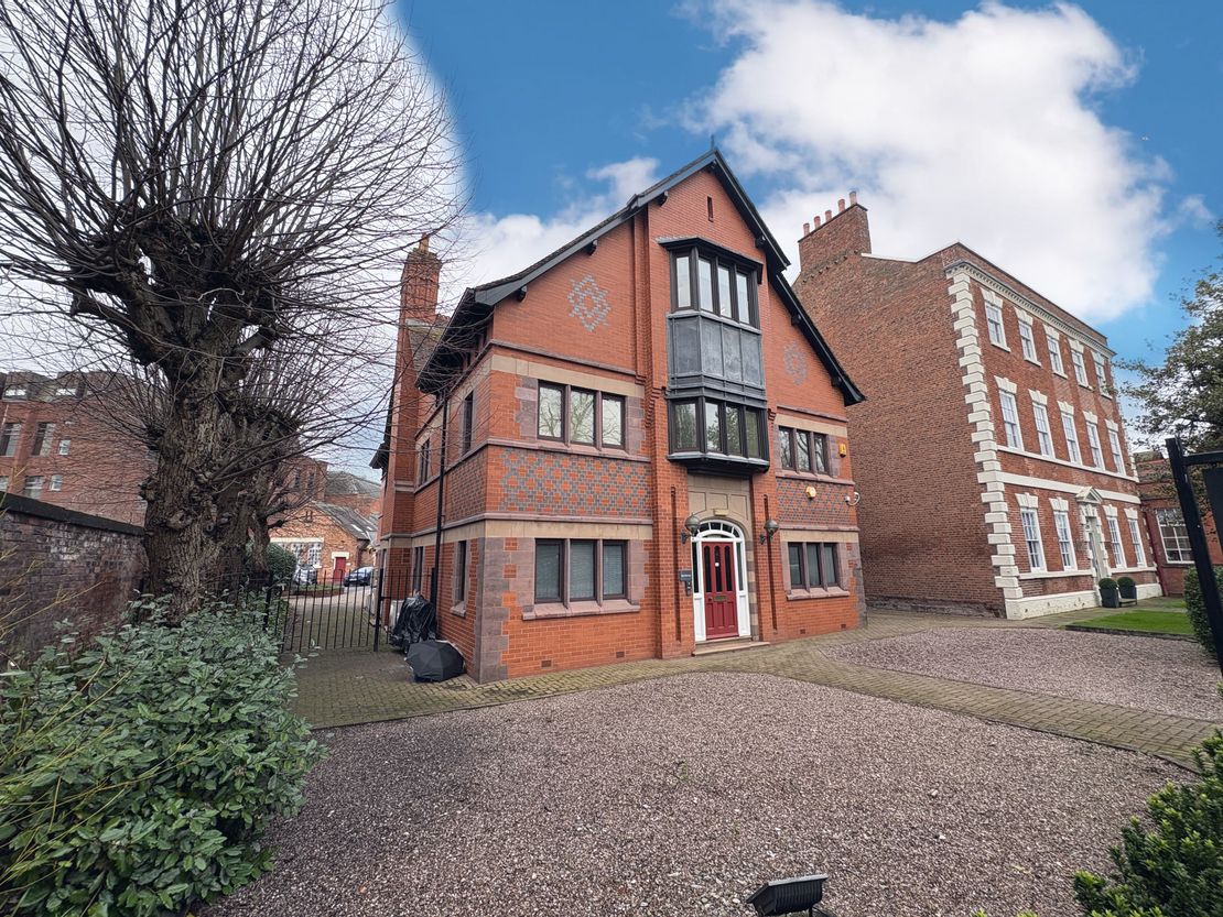 2 Vicars Lane, St. Johns Court, Chester, Cheshire, CH1 1QE
