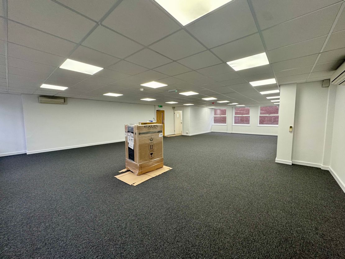 First Floor Unit, 3  Whiting Street, Bury St. Edmunds, Suffolk, IP33 1NX