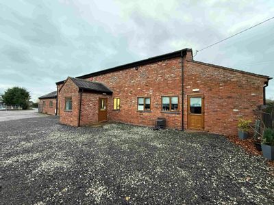 Property Image for Pear Tree Farm Barn, Pear Tree Farm, Sandbach, CW11 2UN