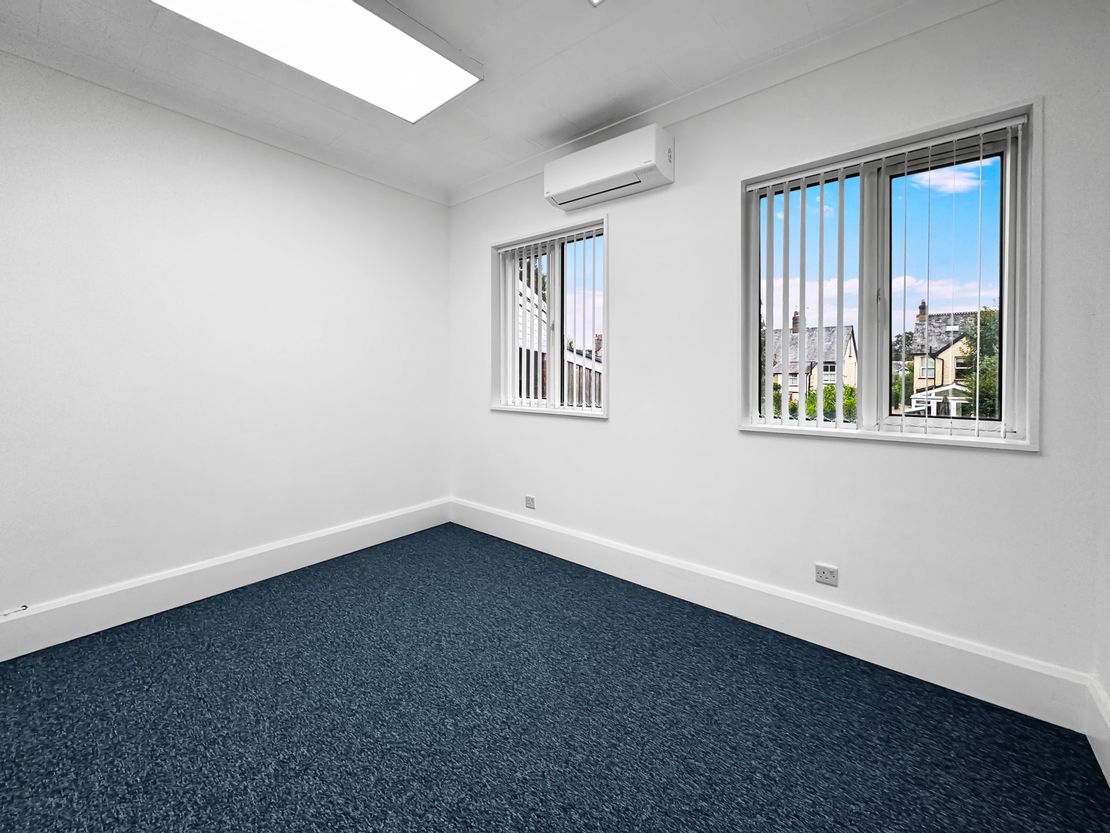 Rooms 2&3, 31 Bois Lane, Amersham, Buckinghamshire, HP6 6BT