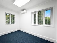 Property Image for Rooms 2&3, 31 Bois Lane, Amersham, Buckinghamshire, HP6 6BT