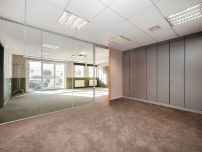 Property Image for Ground Floor, 77 Maygrove Road, West Hampstead, London, NW6 2EG