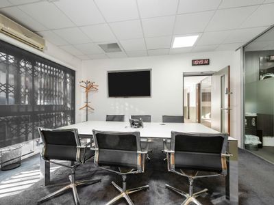 Property Image for Ground Floor, 77 Maygrove Road, West Hampstead, London, NW6 2EG