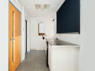 Property Image for Ground Floor, 77 Maygrove Road, West Hampstead, London, NW6 2EG