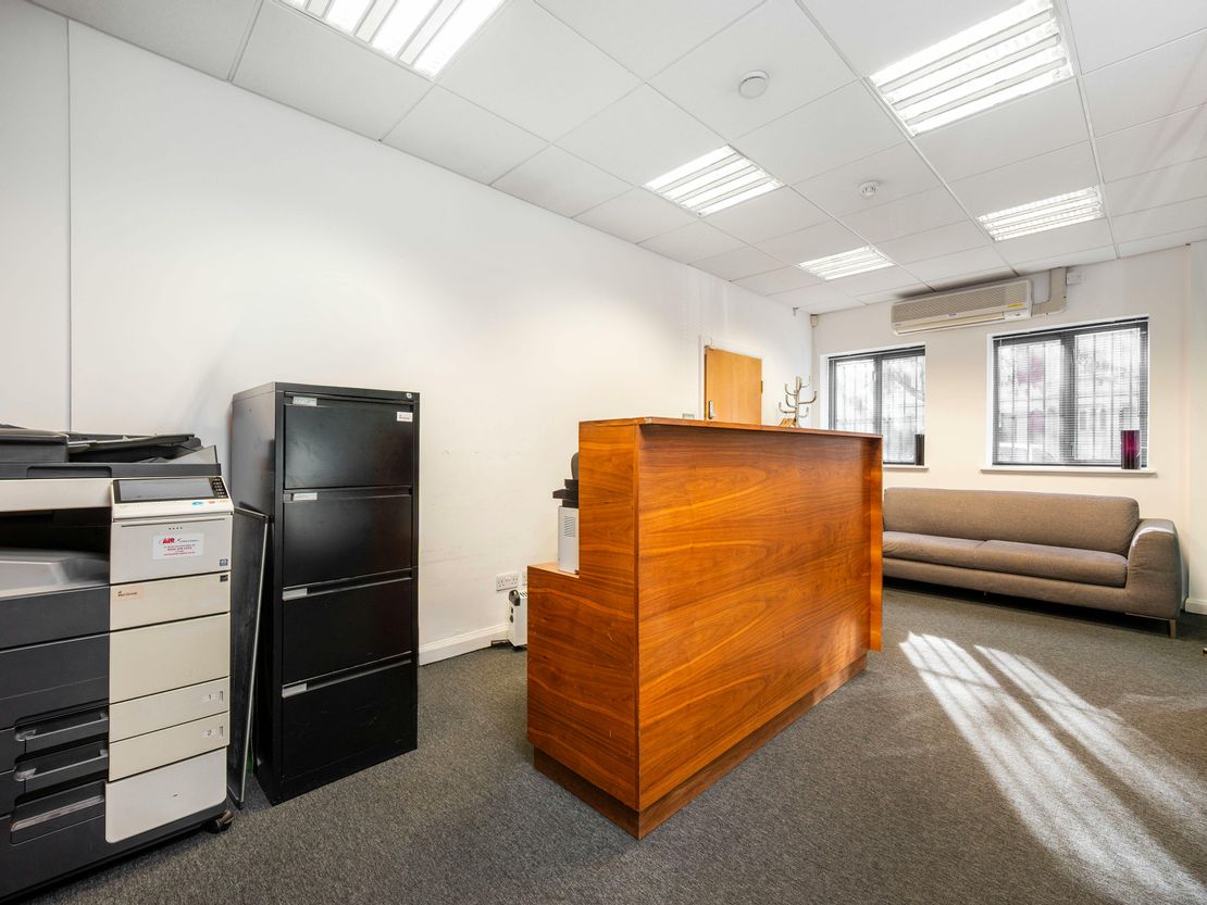 Ground Floor, 77 Maygrove Road, West Hampstead, London, NW6 2EG