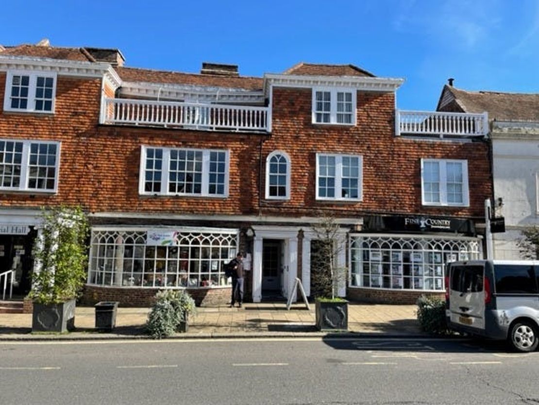 81 Langton House, High Street, Battle, TN33 0AH