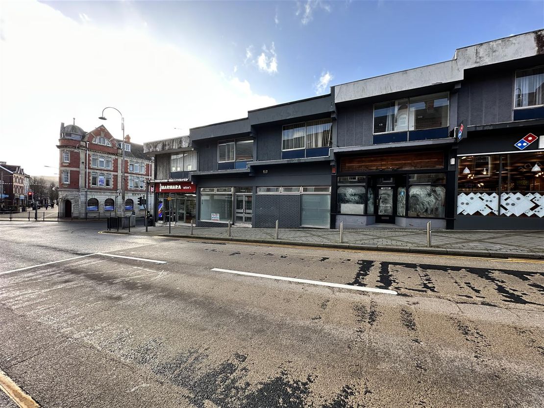 College Street, Ammanford
