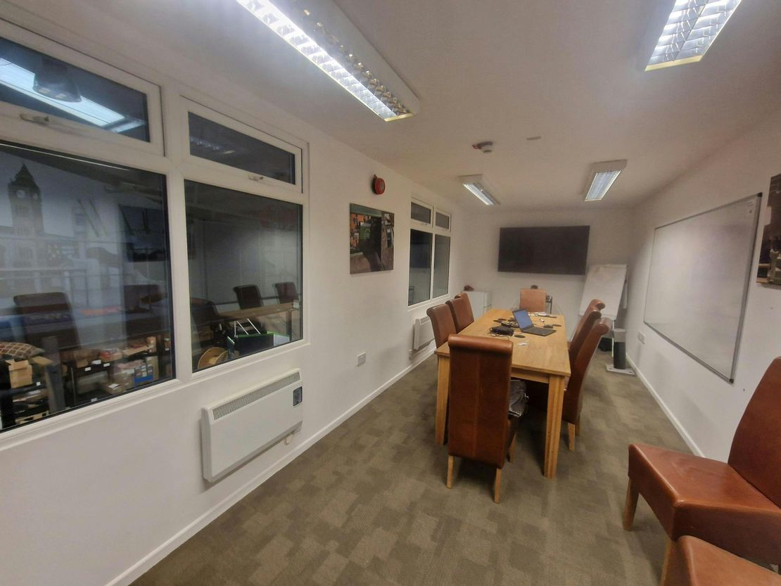 Unit 10 Berry Court Farm, Tadley, RG26 5AT