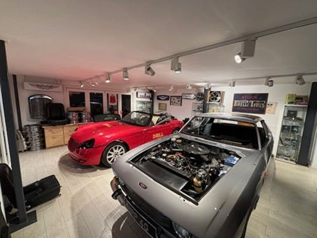 Unit 1 Abbas Business Centre, Main Road, Itchen Abbas, SO21 1BQ
