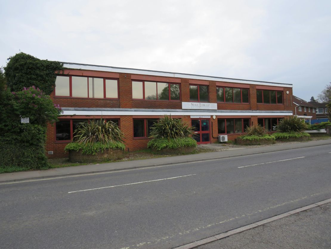 First Floor, Bridge House, 27-31 Reading Road South, Fleet, GU52 7QP