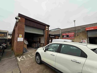 Property Image for Multi-Let Units at 7 Manor Street, Fenton, Stoke on Trent, ST4 2PT