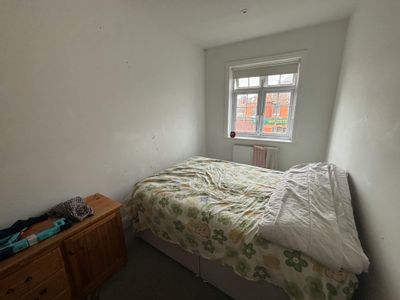 Property Image for 33,33a,35 &35a Station Road, Burgess Hill, RH15 9DE