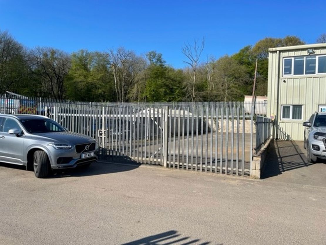 Yard 13 Bredhurst Business Park, Westfield Sole Road, Boxley, Maidstone, Kent, ME14 3EH