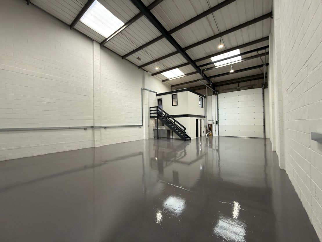 4 Neptune Business Estate, Neptune Close, Medway City Estate, Rochester, Kent, ME2 4LT