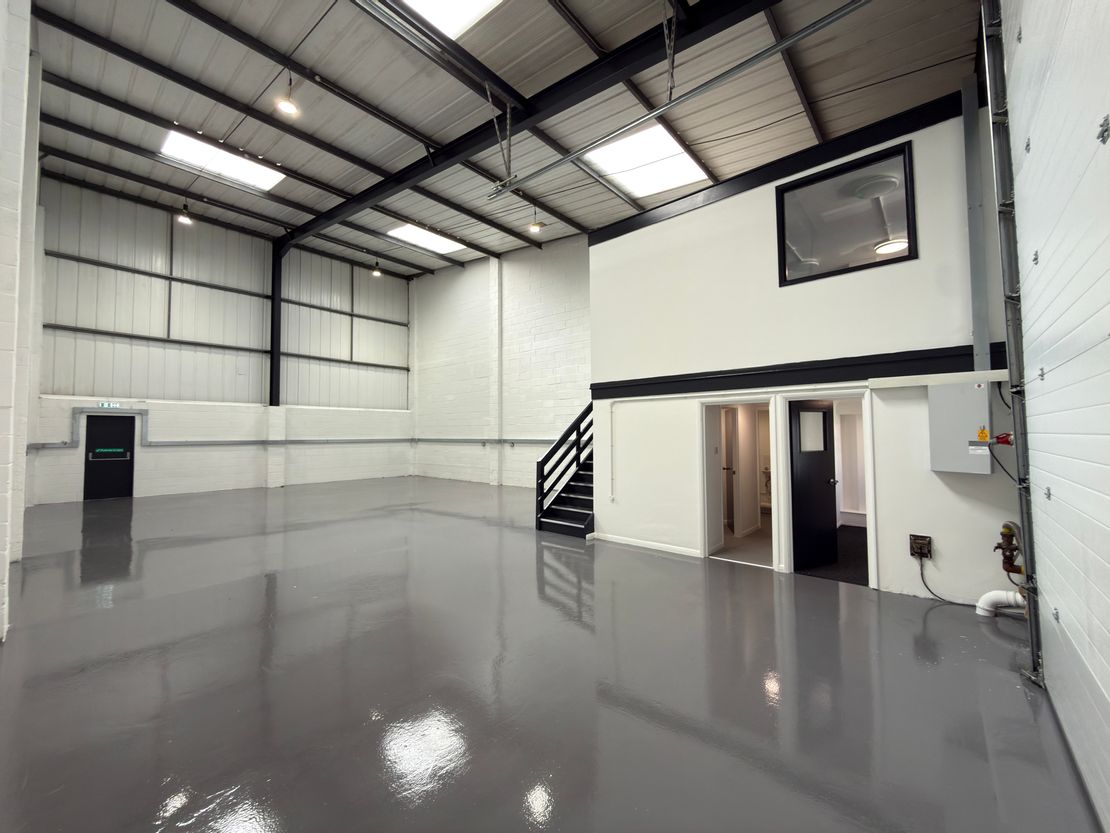 4 Neptune Business Estate, Neptune Close, Medway City Estate, Rochester, Kent, ME2 4LT