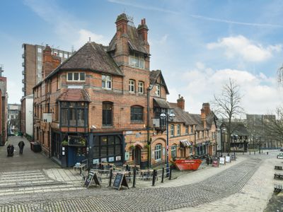 Property Image for 3 Castle Road, Nottingham, Nottinghamshire, NG1 6AA