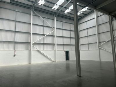 Property Image for 3 Ellesfield Trade Centre, Ellesfield Avenue, Bracknell, RG12 8HH