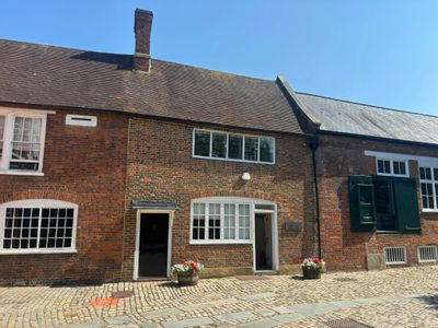Property Image for The Old Boiler House, Brewery Courtyard, Marlow, SL7 2FF