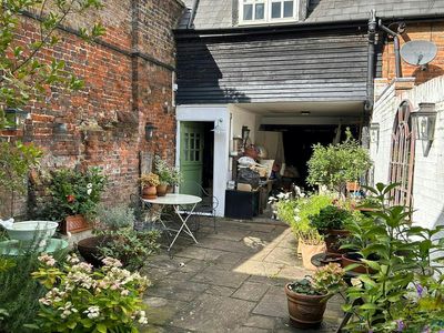 Property Image for 21A Queens Road, Datchet, Slough, SL3 9BN