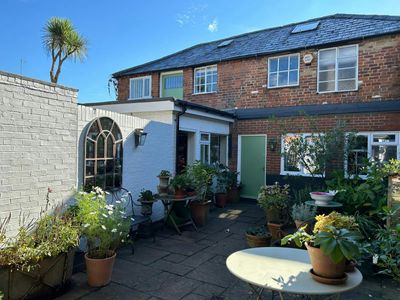 Property Image for 21A Queens Road, Datchet, Slough, SL3 9BN