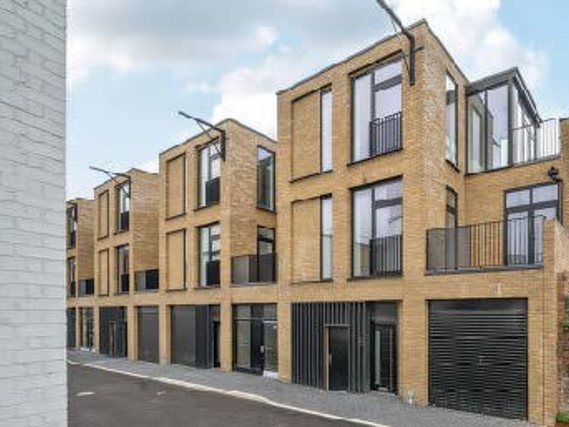Palmers Mews, Trade Close, London, London, N13 5UB
