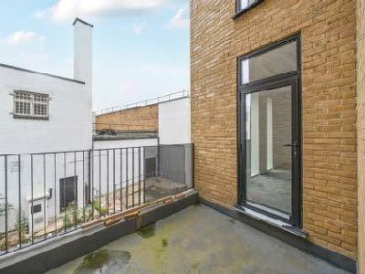Property Image for Palmers Mews, Trade Close, London, London, N13 5UB