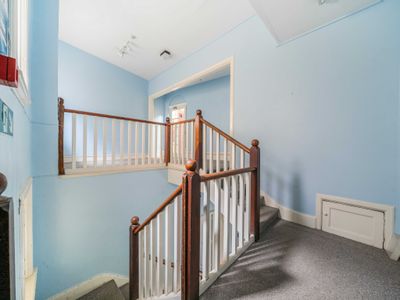 Property Image for 18-19 Market Place, Chipping Norton, Oxfordshire, OX7 5NA