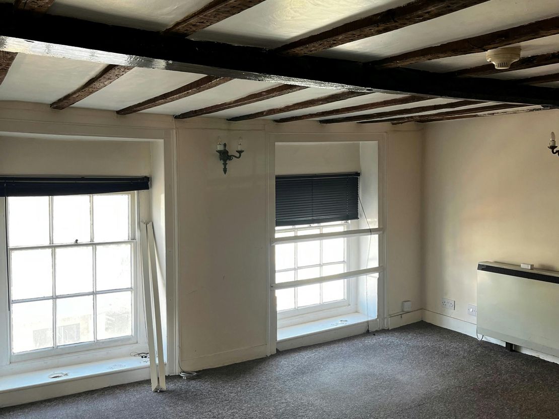 17 - 18, High Street, Battle, TN33 0AE