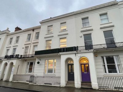 Property Image for 14 Hamilton Terrace, Leamington Spa, CV32 4LY