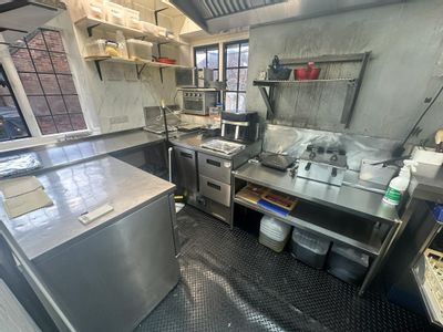Property Image for 17 Lion & Lamb Yard, Farnham, GU9 7LL