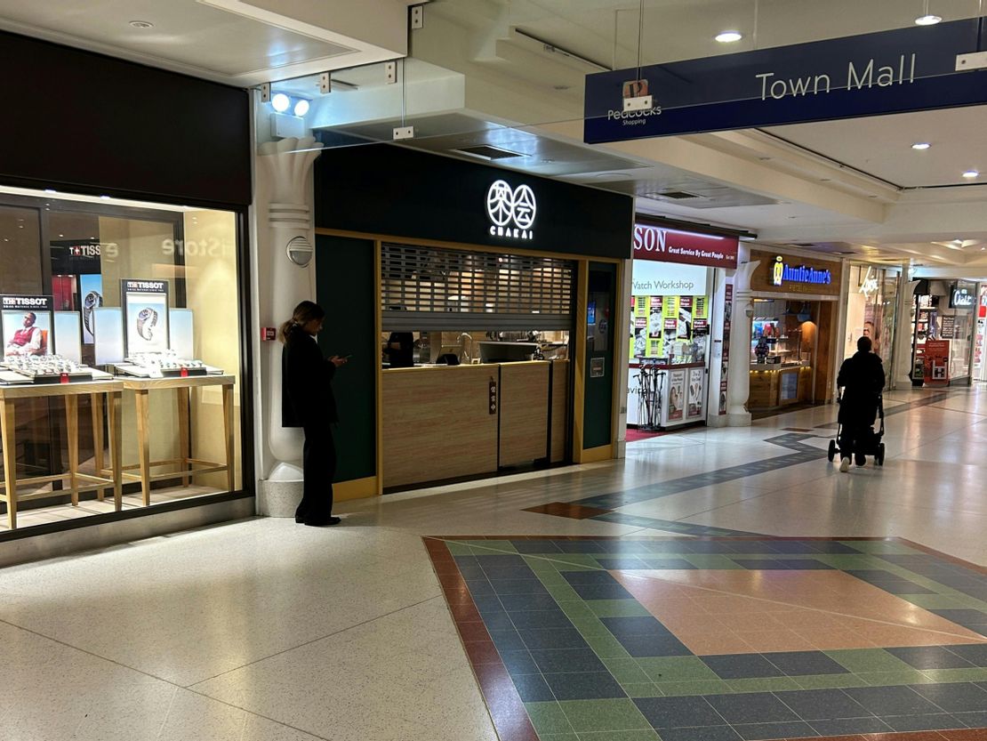 52 Peacocks Shopping Centre, Woking, GU21 6GD