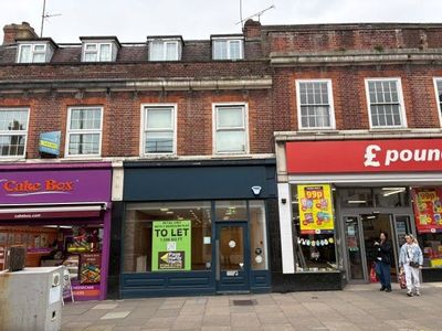 Property Image for 29 Peach Street, Wokingham, RG40 1XJ