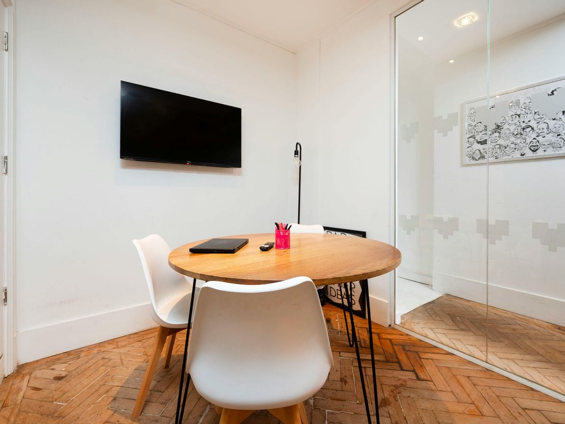 3rd Floor, 56A Poland Street, Soho, W1F 7NN