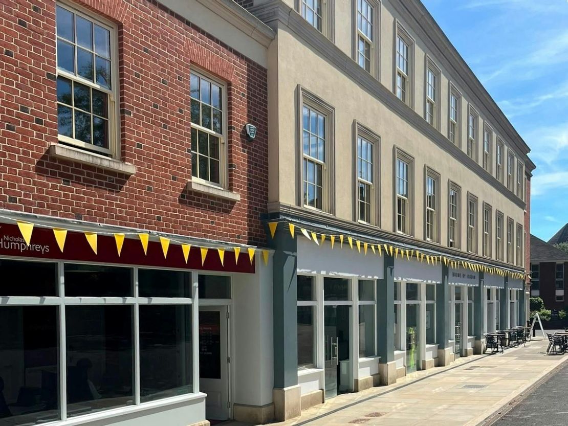 Unit 4 York House, Salisbury Square, Hatfield, AL9 5AD