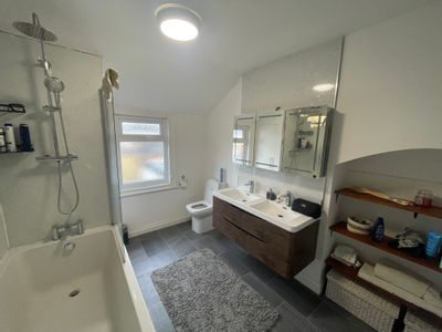 Property Image for Lawford Road, Rugby, Warwickshire, CV21 2DY