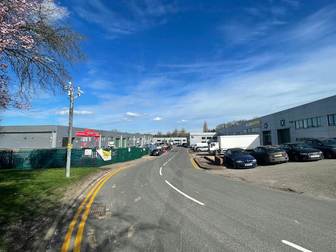 Unit 26 North Orbital Commercial Park, St. Albans, AL1 1XB
