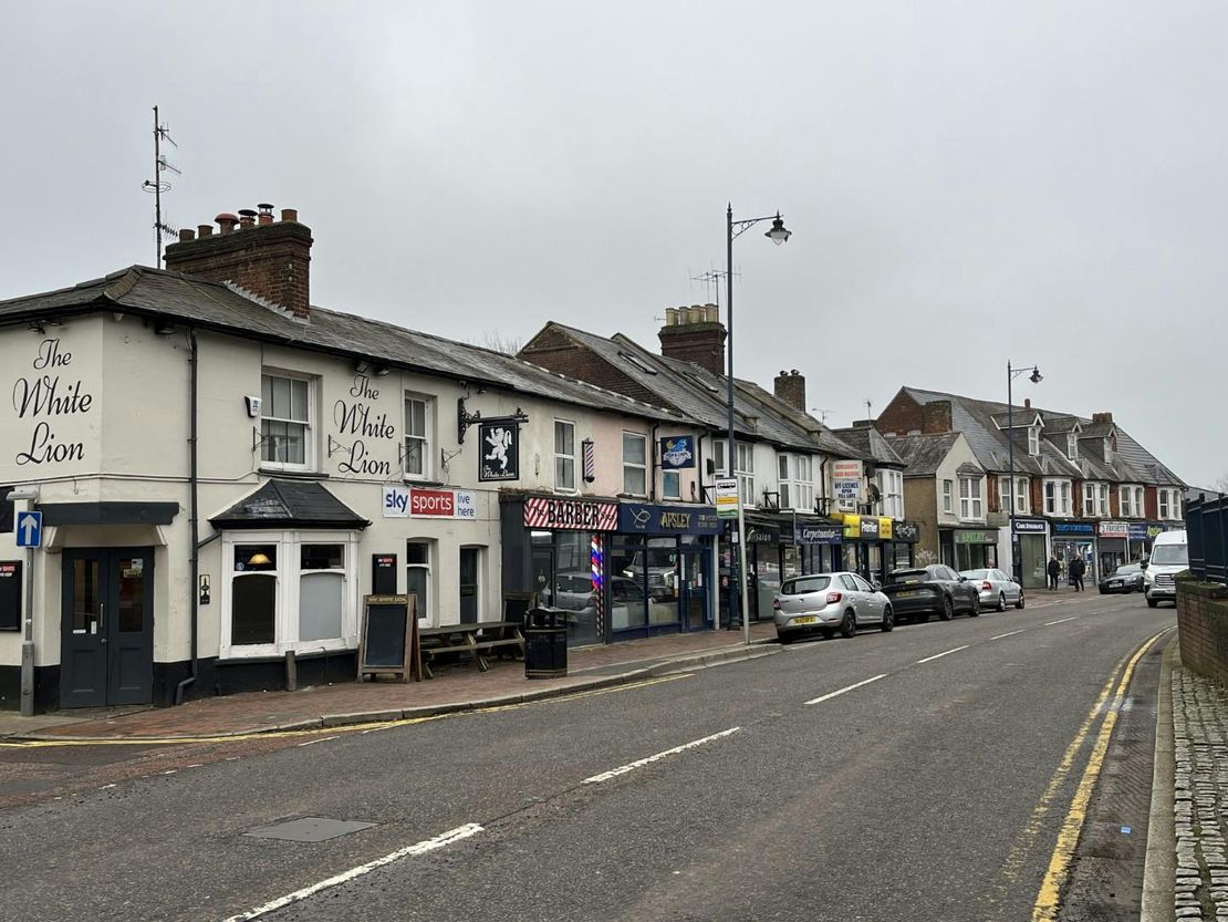 52 London Road, Apsley, HP3 9SB