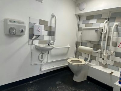 Property Image for 108-110 Bridge Street, Worksop, S80 1HT